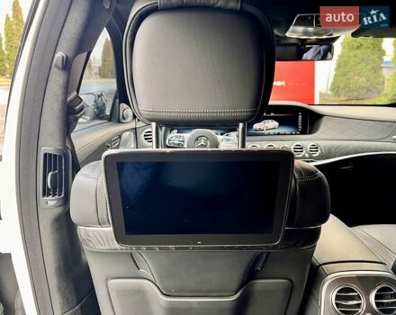 Белый Мерседес С Класс, объемом двигателя 5.46 л и пробегом 64 тыс. км за 67999 $, фото 30 на Automoto.ua