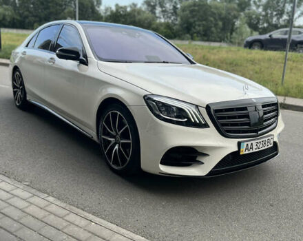 Белый Мерседес С Класс, объемом двигателя 2.99 л и пробегом 99 тыс. км за 49999 $, фото 2 на Automoto.ua