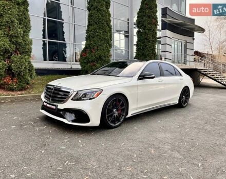 Белый Мерседес С Класс, объемом двигателя 5.46 л и пробегом 64 тыс. км за 67999 $, фото 6 на Automoto.ua