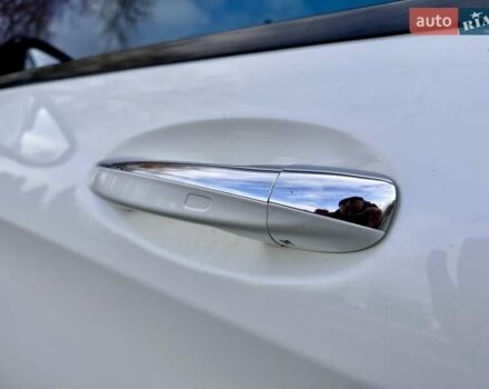 Белый Мерседес С Класс, объемом двигателя 5.46 л и пробегом 64 тыс. км за 67999 $, фото 17 на Automoto.ua