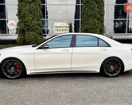 Белый Мерседес С Класс, объемом двигателя 5.46 л и пробегом 64 тыс. км за 67999 $, фото 10 на Automoto.ua