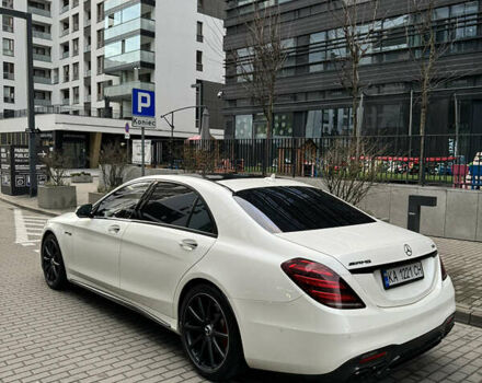 Белый Мерседес С Класс, объемом двигателя 3.98 л и пробегом 160 тыс. км за 65000 $, фото 5 на Automoto.ua