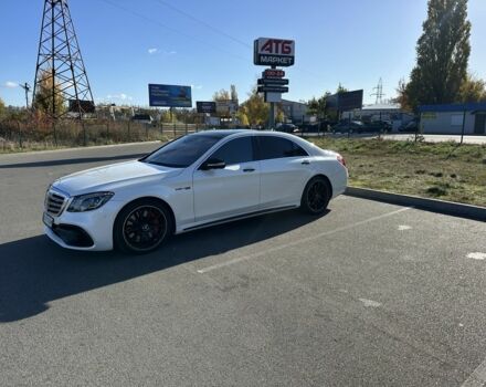 Белый Мерседес С Класс, объемом двигателя 4 л и пробегом 82 тыс. км за 82000 $, фото 22 на Automoto.ua