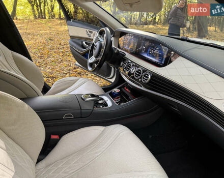 Белый Мерседес С Класс, объемом двигателя 5.46 л и пробегом 59 тыс. км за 91000 $, фото 47 на Automoto.ua