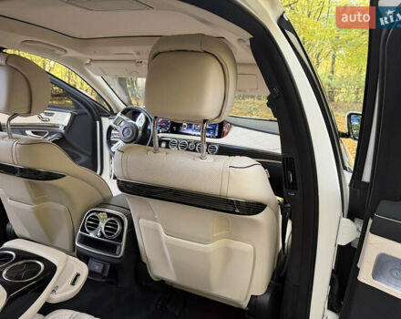 Белый Мерседес С Класс, объемом двигателя 5.46 л и пробегом 59 тыс. км за 91000 $, фото 51 на Automoto.ua