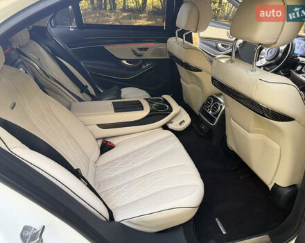 Белый Мерседес С Класс, объемом двигателя 5.46 л и пробегом 59 тыс. км за 91000 $, фото 52 на Automoto.ua