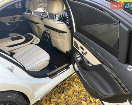 Белый Мерседес С Класс, объемом двигателя 5.46 л и пробегом 59 тыс. км за 91000 $, фото 53 на Automoto.ua