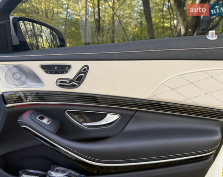 Белый Мерседес С Класс, объемом двигателя 5.46 л и пробегом 59 тыс. км за 91000 $, фото 49 на Automoto.ua