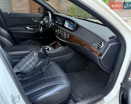 Білий Мерседес С Клас, об'ємом двигуна 3.98 л та пробігом 75 тис. км за 53000 $, фото 8 на Automoto.ua