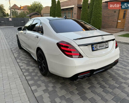 Білий Мерседес С Клас, об'ємом двигуна 3.98 л та пробігом 75 тис. км за 53000 $, фото 5 на Automoto.ua