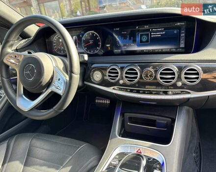 Білий Мерседес С Клас, об'ємом двигуна 3.98 л та пробігом 48 тис. км за 67000 $, фото 13 на Automoto.ua