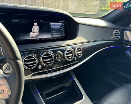 Білий Мерседес С Клас, об'ємом двигуна 3.98 л та пробігом 48 тис. км за 67000 $, фото 20 на Automoto.ua