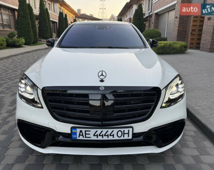 Білий Мерседес С Клас, об'ємом двигуна 3.98 л та пробігом 75 тис. км за 53000 $, фото 3 на Automoto.ua