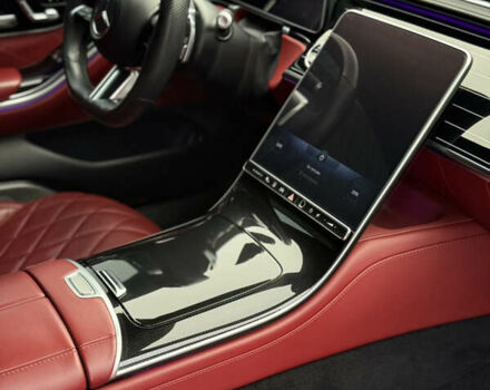 Белый Мерседес С Класс, объемом двигателя 4 л и пробегом 140 тыс. км за 100000 $, фото 30 на Automoto.ua