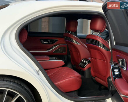 Белый Мерседес С Класс, объемом двигателя 4 л и пробегом 76 тыс. км за 90000 $, фото 21 на Automoto.ua