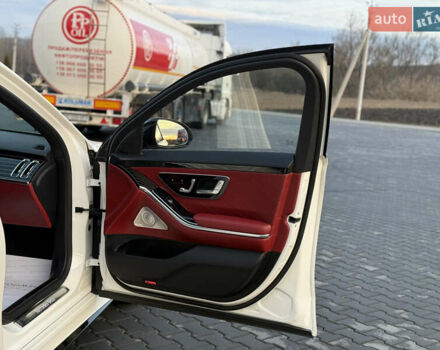 Белый Мерседес С Класс, объемом двигателя 4 л и пробегом 76 тыс. км за 90000 $, фото 18 на Automoto.ua