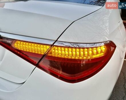 Білий Мерседес С Клас, об'ємом двигуна 3 л та пробігом 36 тис. км за 127000 $, фото 78 на Automoto.ua