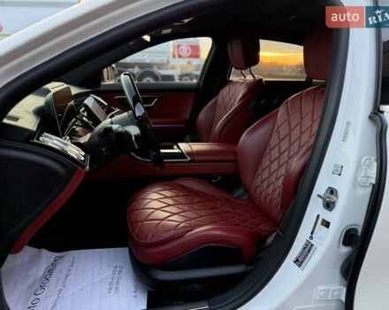 Белый Мерседес С Класс, объемом двигателя 4 л и пробегом 76 тыс. км за 90000 $, фото 12 на Automoto.ua