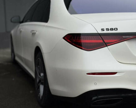 Белый Мерседес С Класс, объемом двигателя 4 л и пробегом 140 тыс. км за 100000 $, фото 11 на Automoto.ua