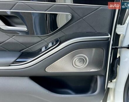 Белый Мерседес С Класс, объемом двигателя 3.98 л и пробегом 42 тыс. км за 102900 $, фото 28 на Automoto.ua