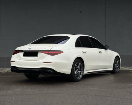 Белый Мерседес С Класс, объемом двигателя 4 л и пробегом 140 тыс. км за 100000 $, фото 8 на Automoto.ua