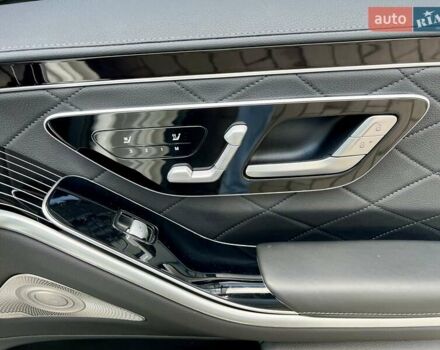 Білий Мерседес С Клас, об'ємом двигуна 3.98 л та пробігом 42 тис. км за 96999 $, фото 48 на Automoto.ua