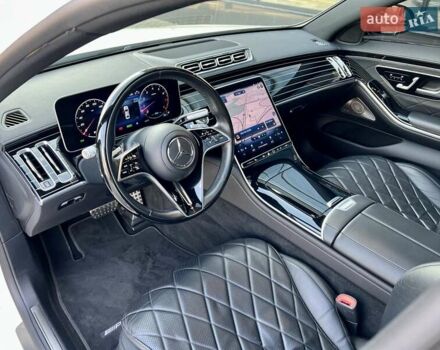 Білий Мерседес С Клас, об'ємом двигуна 3.98 л та пробігом 42 тис. км за 96999 $, фото 22 на Automoto.ua