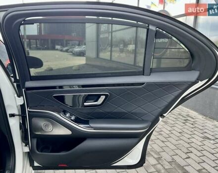 Белый Мерседес С Класс, объемом двигателя 3.98 л и пробегом 42 тыс. км за 102900 $, фото 44 на Automoto.ua