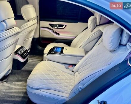 Білий Мерседес С Клас, об'ємом двигуна 3 л та пробігом 36 тис. км за 127000 $, фото 106 на Automoto.ua