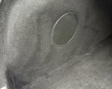 Белый Мерседес С Класс, объемом двигателя 4 л и пробегом 140 тыс. км за 100000 $, фото 38 на Automoto.ua