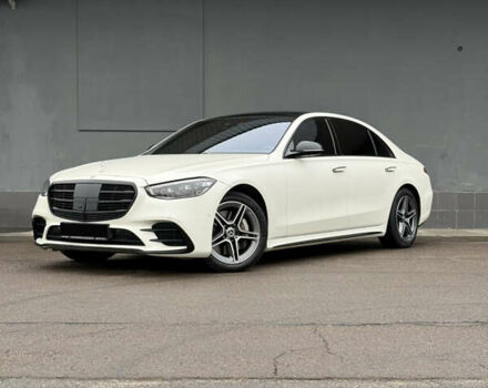 Белый Мерседес С Класс, объемом двигателя 4 л и пробегом 140 тыс. км за 100000 $, фото 16 на Automoto.ua