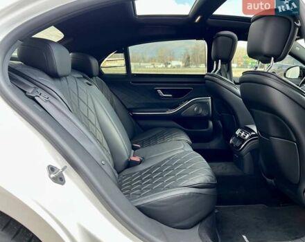 Белый Мерседес С Класс, объемом двигателя 3.98 л и пробегом 42 тыс. км за 102900 $, фото 46 на Automoto.ua