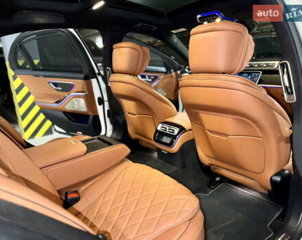 Мерседес С Клас 2021 у Києві на Automoto.ua Білий Мерседес С Клас, об'ємом двигуна 3.98 л та пробігом 29 тис. км за 91000 $, фото 30 на Automoto.ua