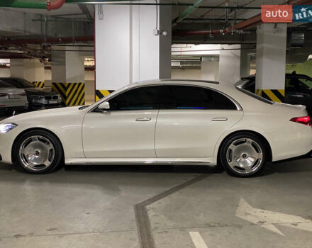 Білий Мерседес С Клас, об'ємом двигуна 3.98 л та пробігом 6 тис. км за 178000 $, фото 6 на Automoto.ua