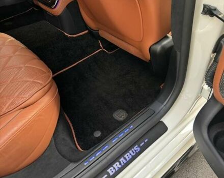 Білий Мерседес С Клас, об'ємом двигуна 3.98 л та пробігом 80 тис. км за 149999 $, фото 44 на Automoto.ua