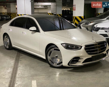 Білий Мерседес С Клас, об'ємом двигуна 3.98 л та пробігом 6 тис. км за 178000 $, фото 1 на Automoto.ua