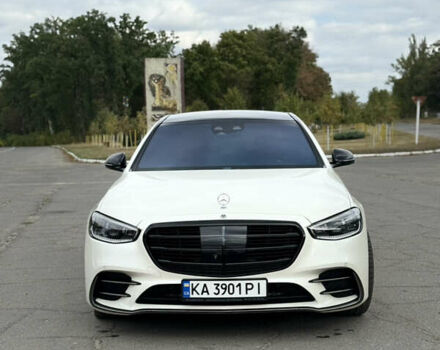 Белый Мерседес С Класс, объемом двигателя 3 л и пробегом 77 тыс. км за 113000 $, фото 1 на Automoto.ua