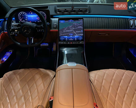 Білий Мерседес С Клас, об'ємом двигуна 3.98 л та пробігом 6 тис. км за 178000 $, фото 12 на Automoto.ua