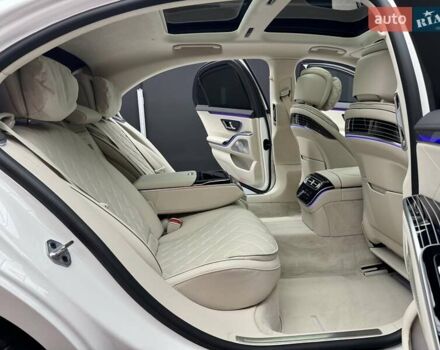 Білий Мерседес С Клас, об'ємом двигуна 3 л та пробігом 2 тис. км за 157700 $, фото 52 на Automoto.ua