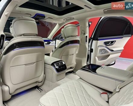 Білий Мерседес С Клас, об'ємом двигуна 3 л та пробігом 2 тис. км за 157700 $, фото 48 на Automoto.ua