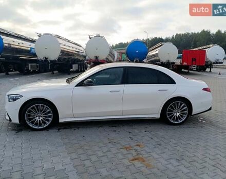 Белый Мерседес С Класс, объемом двигателя 2.93 л и пробегом 48 тыс. км за 155000 $, фото 3 на Automoto.ua