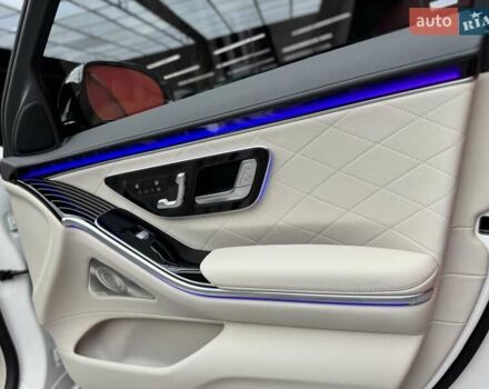Білий Мерседес С Клас, об'ємом двигуна 3 л та пробігом 2 тис. км за 157700 $, фото 61 на Automoto.ua