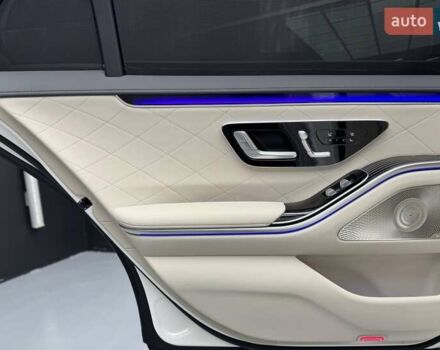 Білий Мерседес С Клас, об'ємом двигуна 3 л та пробігом 2 тис. км за 157700 $, фото 44 на Automoto.ua