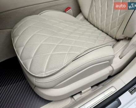 Білий Мерседес С Клас, об'ємом двигуна 3 л та пробігом 2 тис. км за 157700 $, фото 32 на Automoto.ua