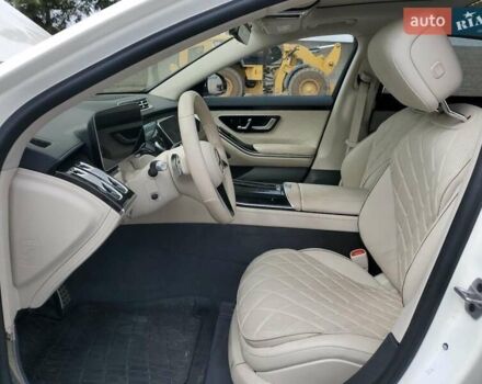 Білий Мерседес С Клас, об'ємом двигуна 4 л та пробігом 26 тис. км за 52300 $, фото 6 на Automoto.ua