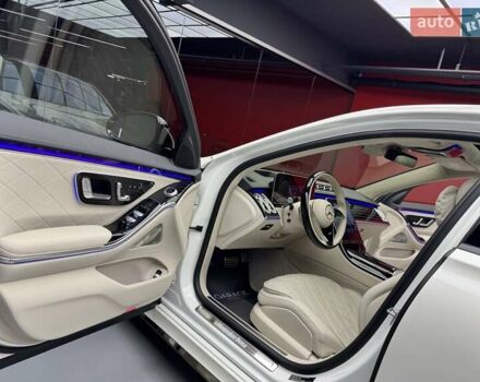 Білий Мерседес С Клас, об'ємом двигуна 3 л та пробігом 2 тис. км за 157700 $, фото 27 на Automoto.ua