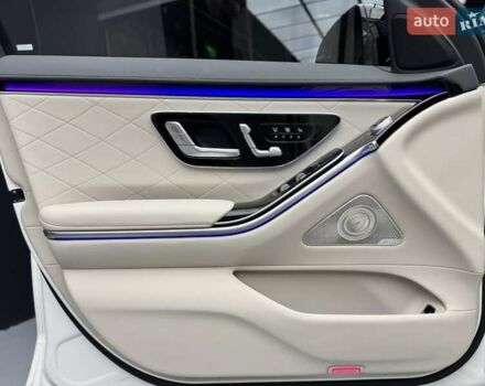 Білий Мерседес С Клас, об'ємом двигуна 3 л та пробігом 2 тис. км за 157700 $, фото 28 на Automoto.ua