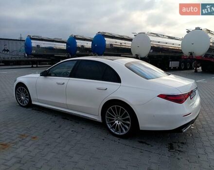 Белый Мерседес С Класс, объемом двигателя 2.93 л и пробегом 48 тыс. км за 155000 $, фото 4 на Automoto.ua