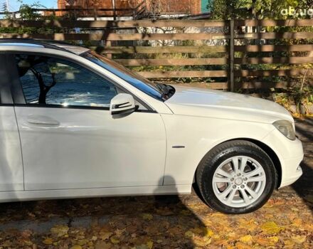 Мерседес С Класс 2010 в Киеве на Automoto.ua Белый Мерседес С Класс, объемом двигателя 2.1 л и пробегом 412 тыс. км за 8990 $, фото 11 на Automoto.ua