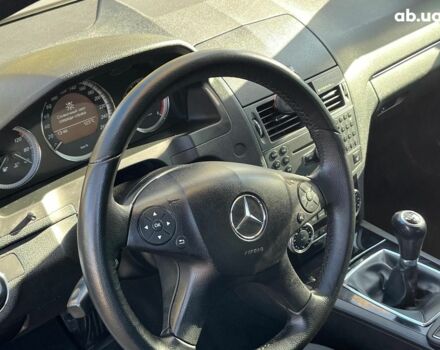 Мерседес С Класс 2010 в Киеве на Automoto.ua Белый Мерседес С Класс, объемом двигателя 2.1 л и пробегом 412 тыс. км за 8990 $, фото 17 на Automoto.ua